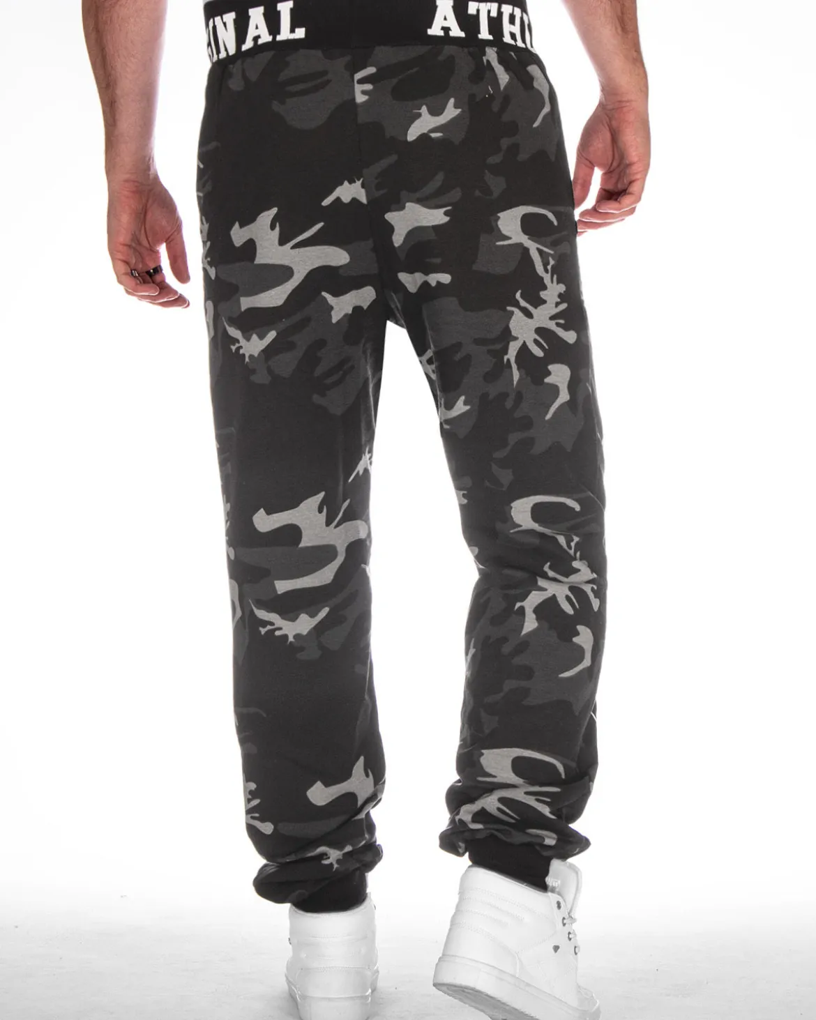 Atlantic club collegehousut - Musta Camo/Valkoinen