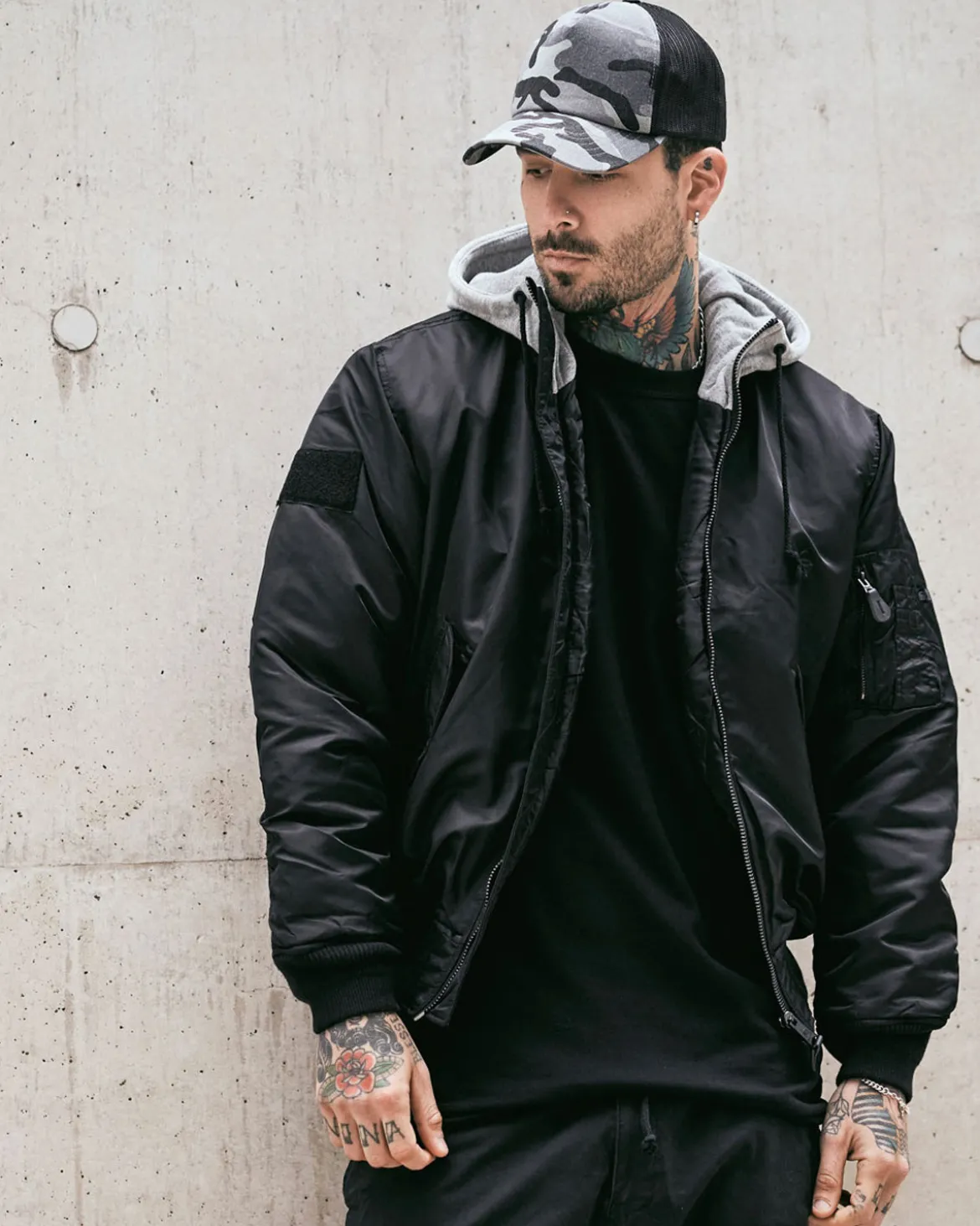 MA1 hooded bombertakki - Musta/Harmaa