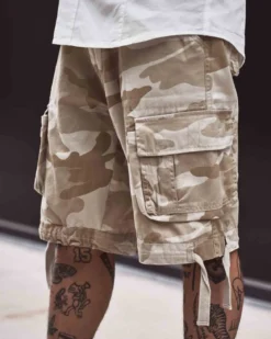 Urban legend reisitaskushortsit - Vaalea camo